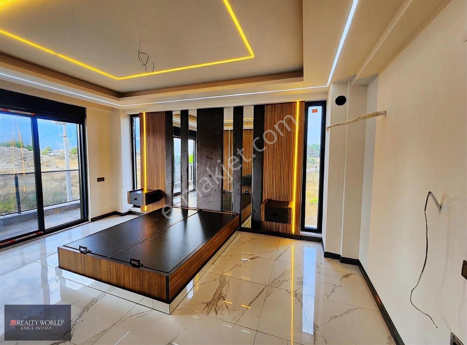 Realty World'den Düzlerçamında 4+1 Lüks Villa - Görsel 13