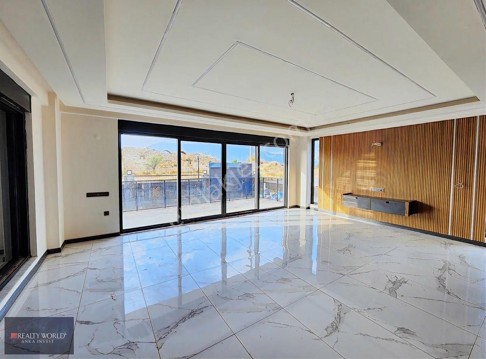 Realty World'den Düzlerçamında 4+1 Lüks Villa - Görsel 27