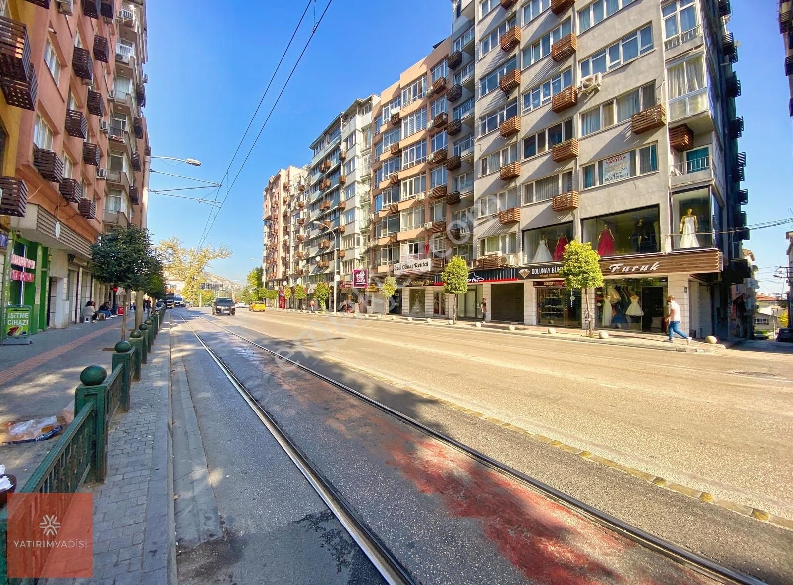 Altıparmak Kaymakamlık Arkası Asma Katlı 170m2 Satılık Dükkan - Görsel 12