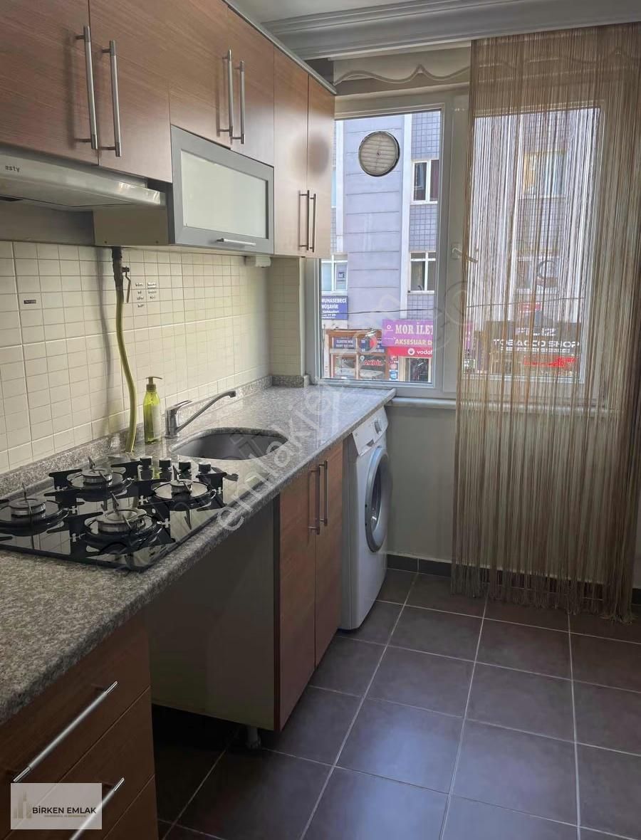 Cadde Üstü Eşyalı 2+1 Daire - Görsel 23