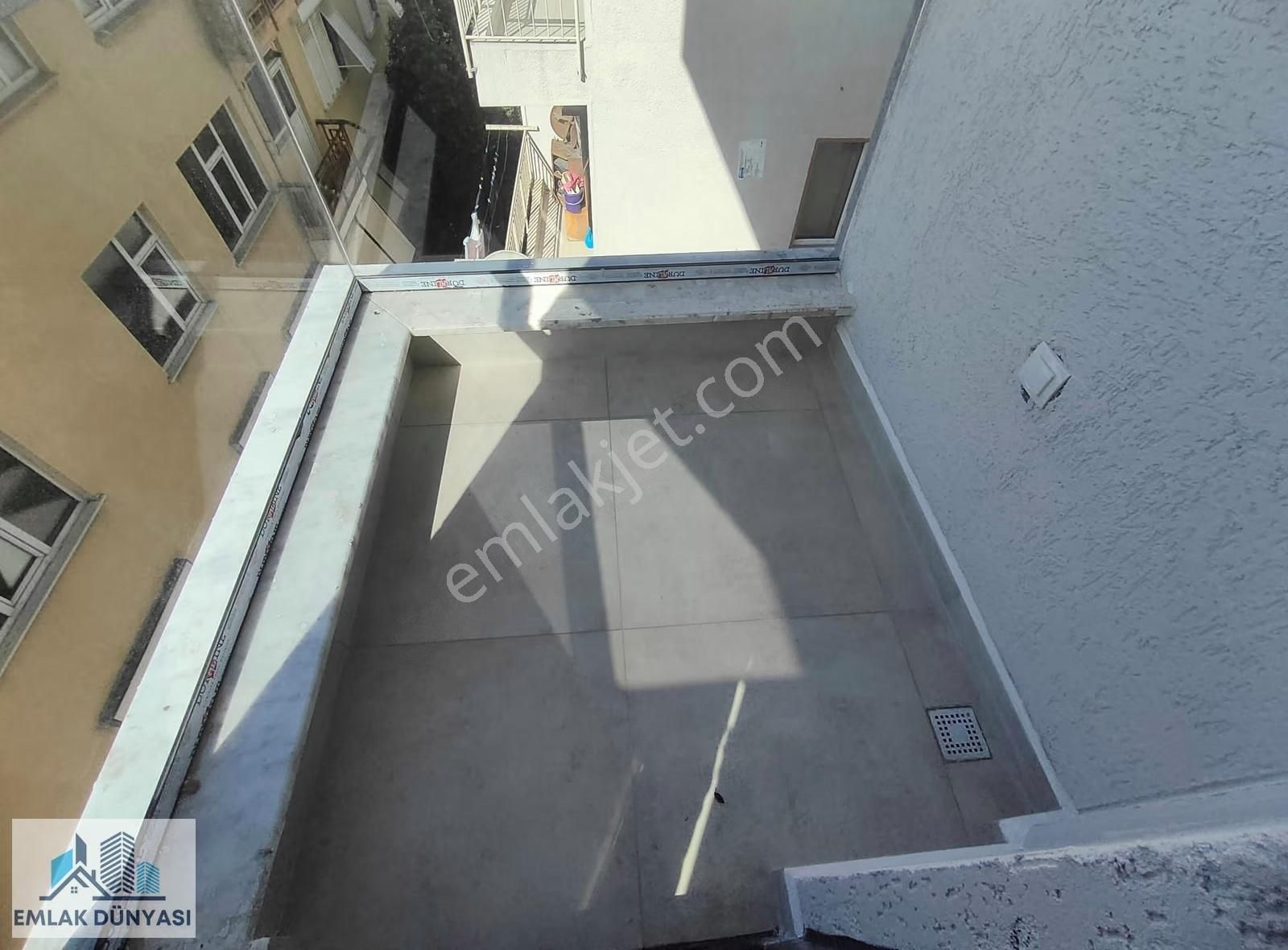 Emlak Dünyasından Altıntepede Deniz Manzaralı 3+2 Dubleks - Görsel 22