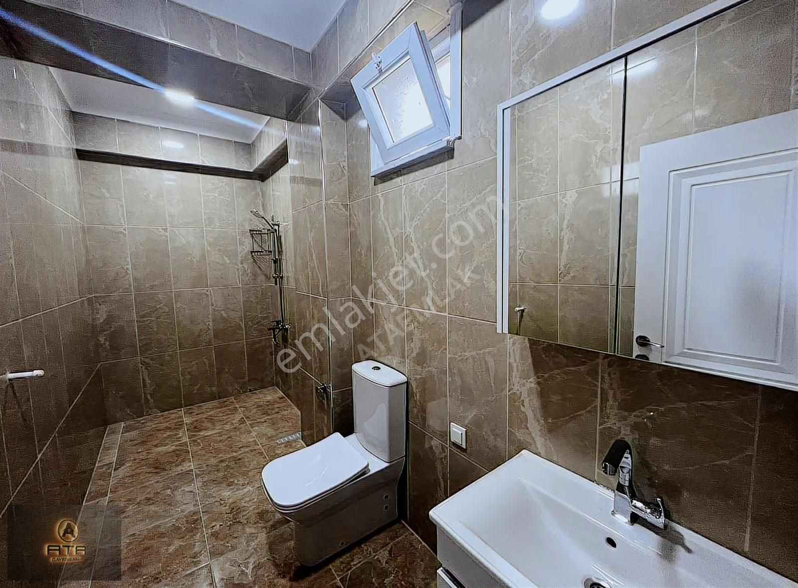 Ata Gayrimenkul'den Merkezi Konumda 4+1 Peyzajlı Lüks Villa - Görsel 22