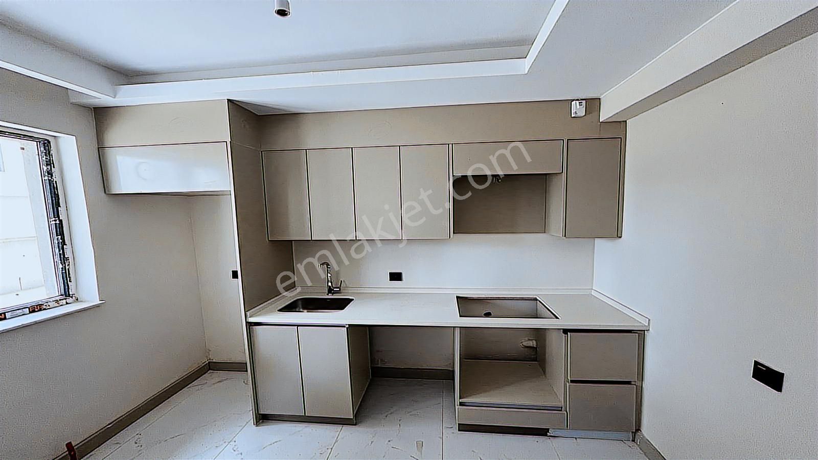 Yenikent Emlak'tan Mükemmel Lokasyonda 1+1 Lüx Muhteşem İşçilik - Görsel 28