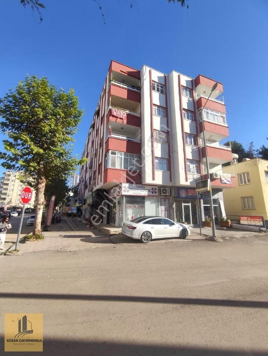 Kozan Gayrimenkulden Göçyolu Civarı 3+1 Daire