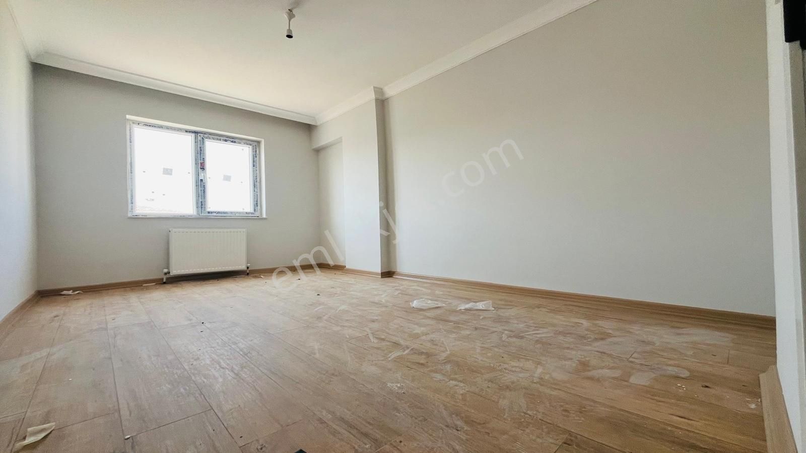 Pazarın Dibinde %80 Kredi İmkanlı 3+1 Masrafsız Teras Balkonlu - Görsel 33