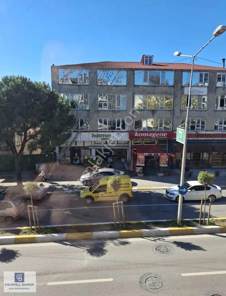 Sancaktepe Kemal Türkler Mahallesinde Cadde Üstü Satılık Dükkan