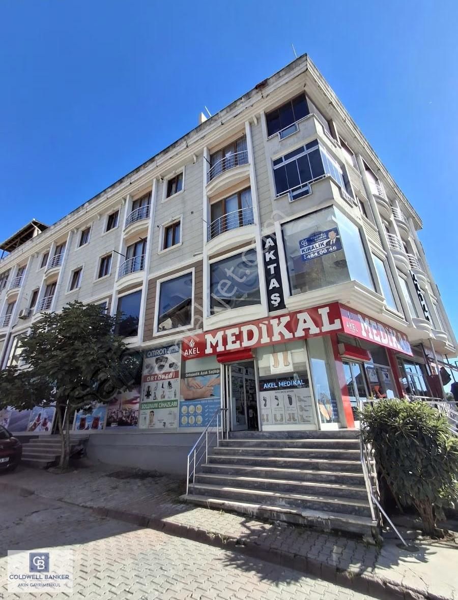 Sancaktepe Kemal Türkler Mahallesinde Cadde Üstü Satılık Dükkan - Görsel 26