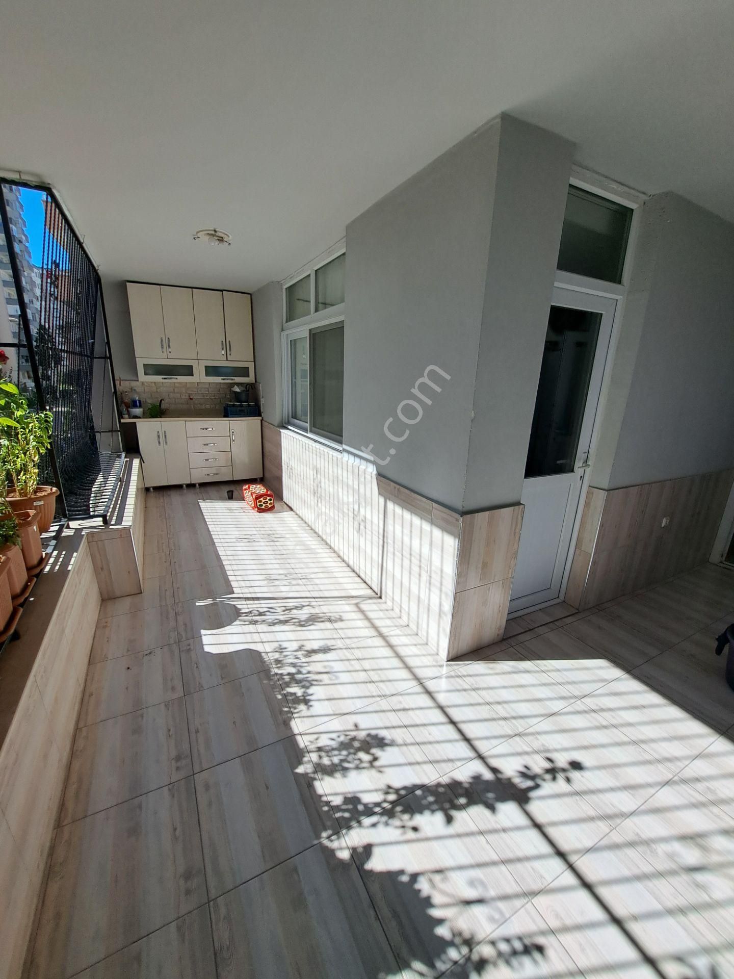 Yurt Mahallesi Satılık 3+1 175m Kombili Hasarsız Masal Parkı Civarında Masrafsız Daire - Görsel 14