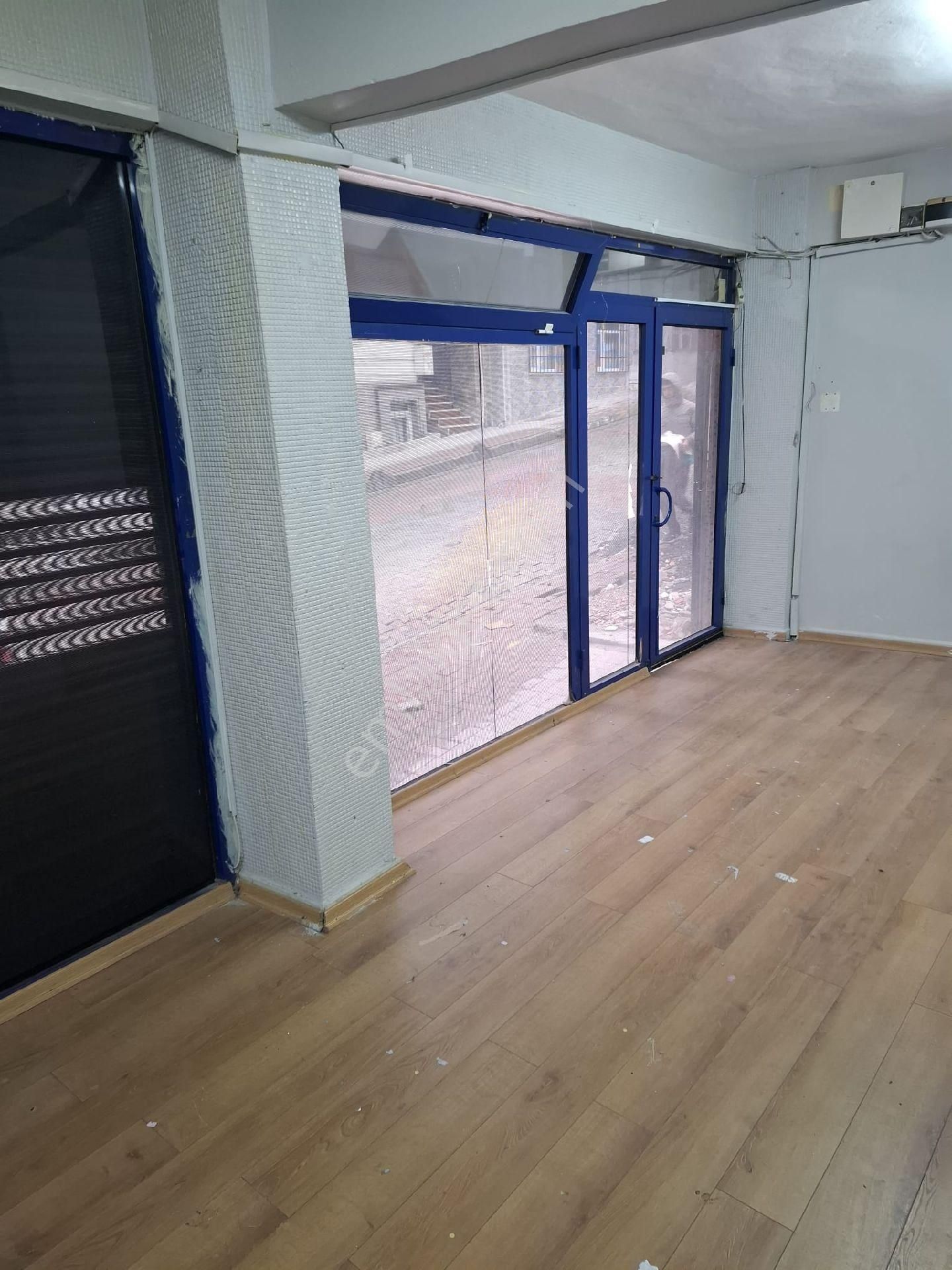 Yenibosna Çobançeşme Kiralık İşyeri