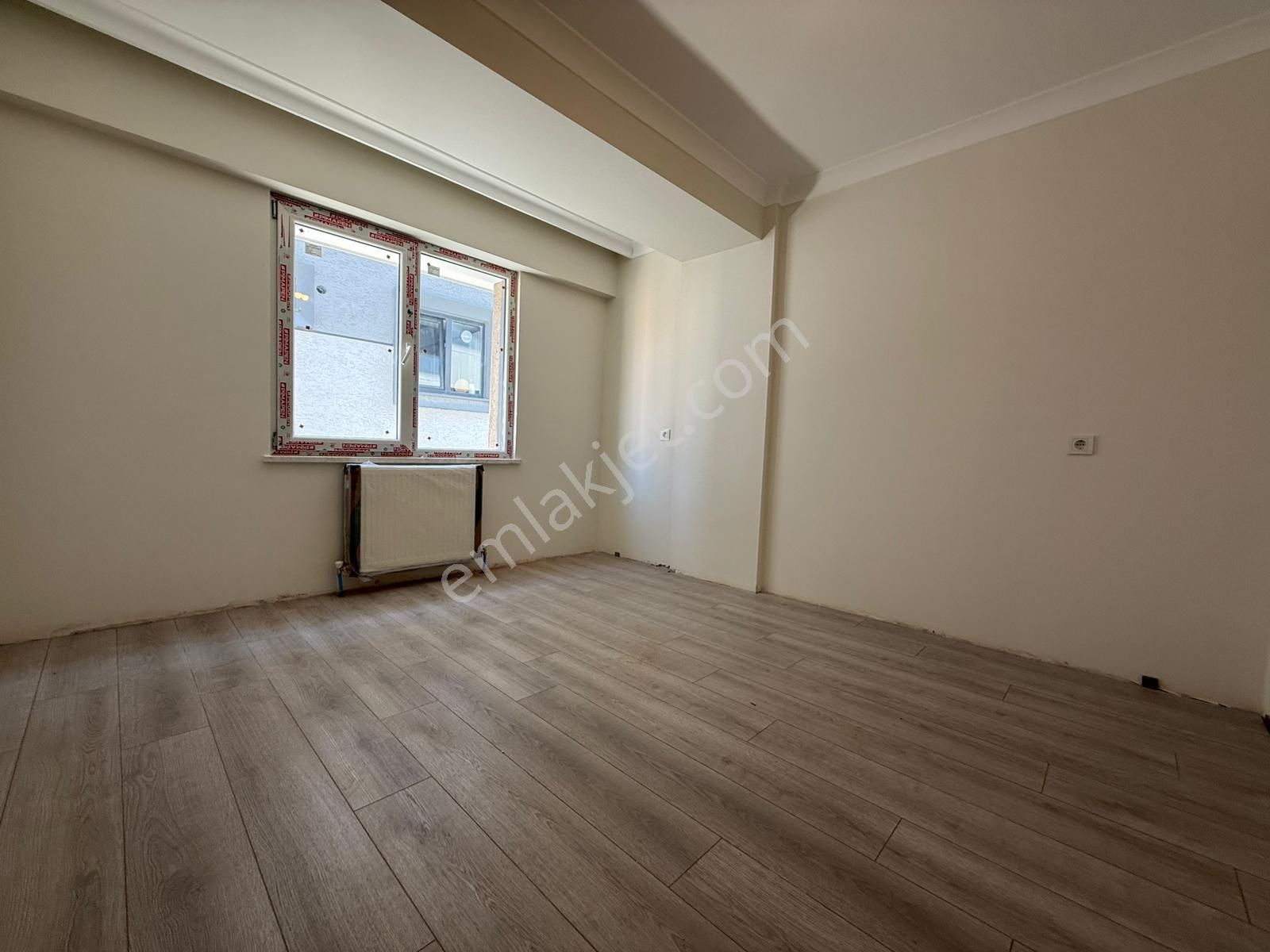 İstanbul House'dan B.evler'de Sıfır Binada 2+1 Ön Cephe Ara Kat - Görsel 9