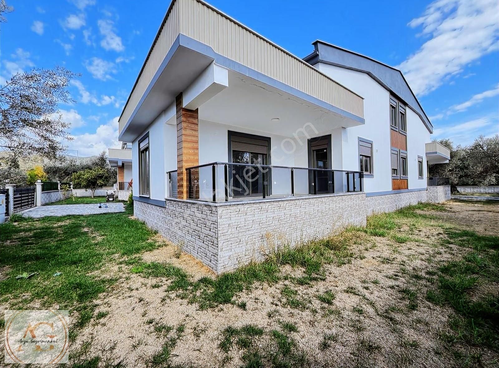 Arya'dan Narlı'da Dağ Ve Deniz Manzralı 4+1 Villa - Görsel 4