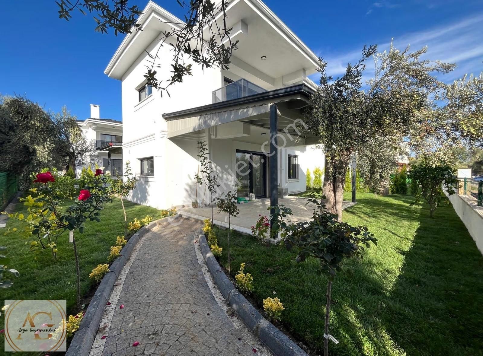 Arya'dan Şık Tasarımlı Denize 300 Metre 2+1 Lüks Daire - Görsel 27