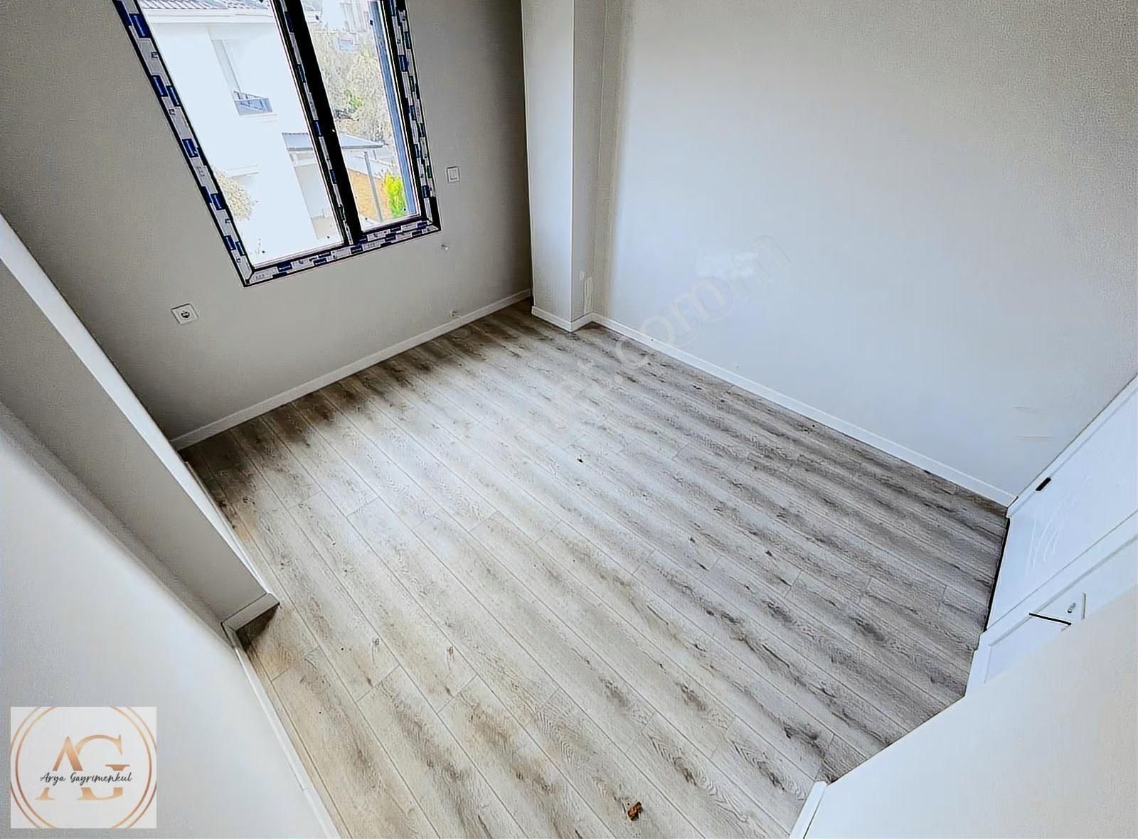 Arya'dan Şık Tasarımlı Denize 300 Metre 2+1 Lüks Daire - Görsel 25