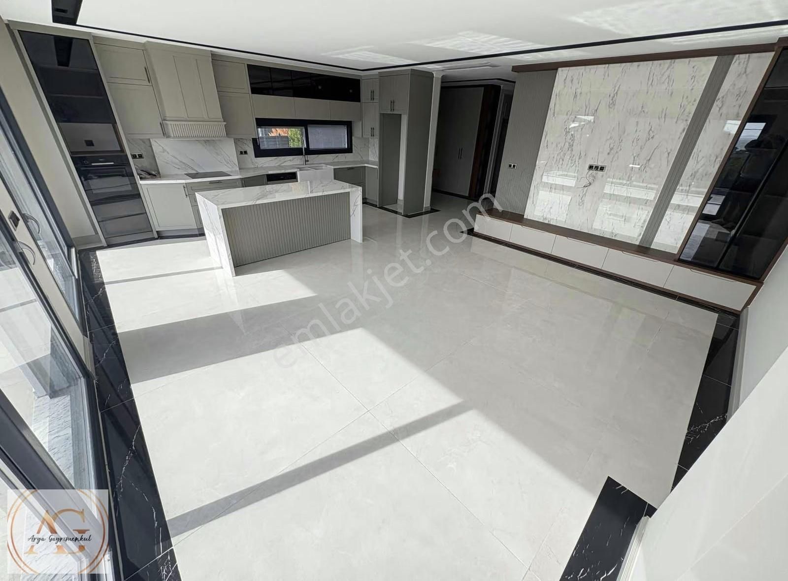 Arya'dan Şık Tasarımlı Dağ Ve Deniz Manzaralı 4+1 Müstakil Villa - Görsel 30