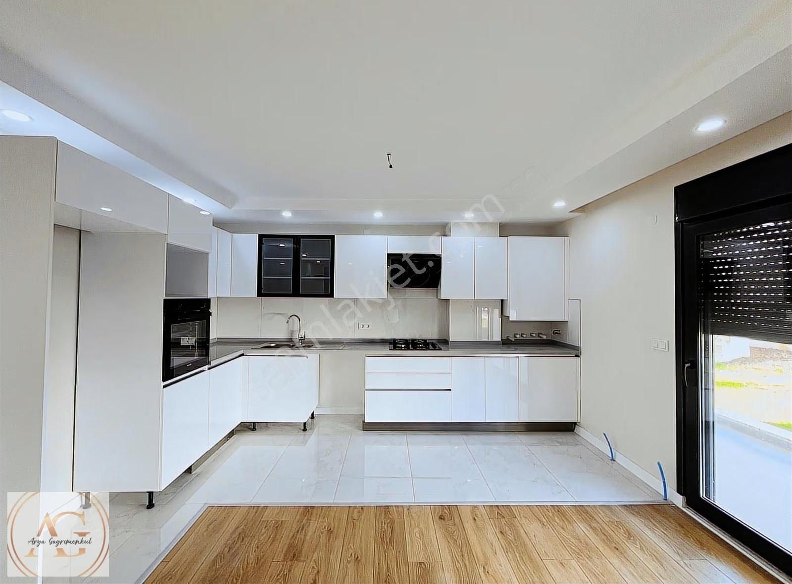 Arya'dan Narlı'da Denize Yakın Havuzlu 6+1 Geniş Villa - Görsel 17