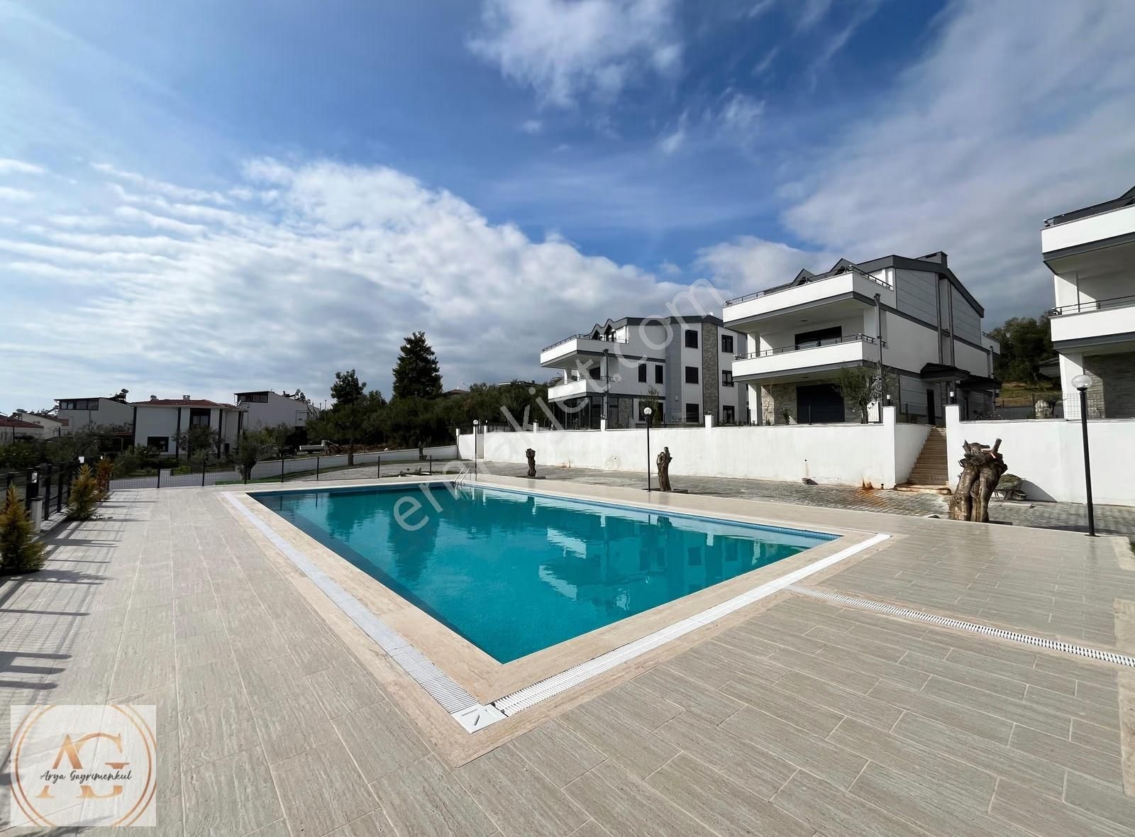 Arya'dan Narlı'da Denize Yakın Havuzlu 6+1 Geniş Villa - Görsel 27
