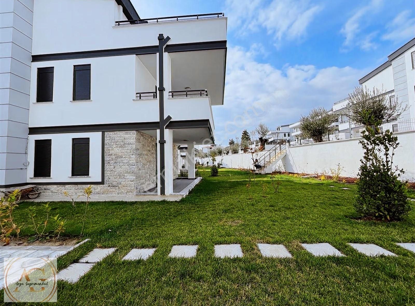 Arya'dan Narlı'da Denize Yakın Havuzlu 6+1 Geniş Villa - Görsel 20