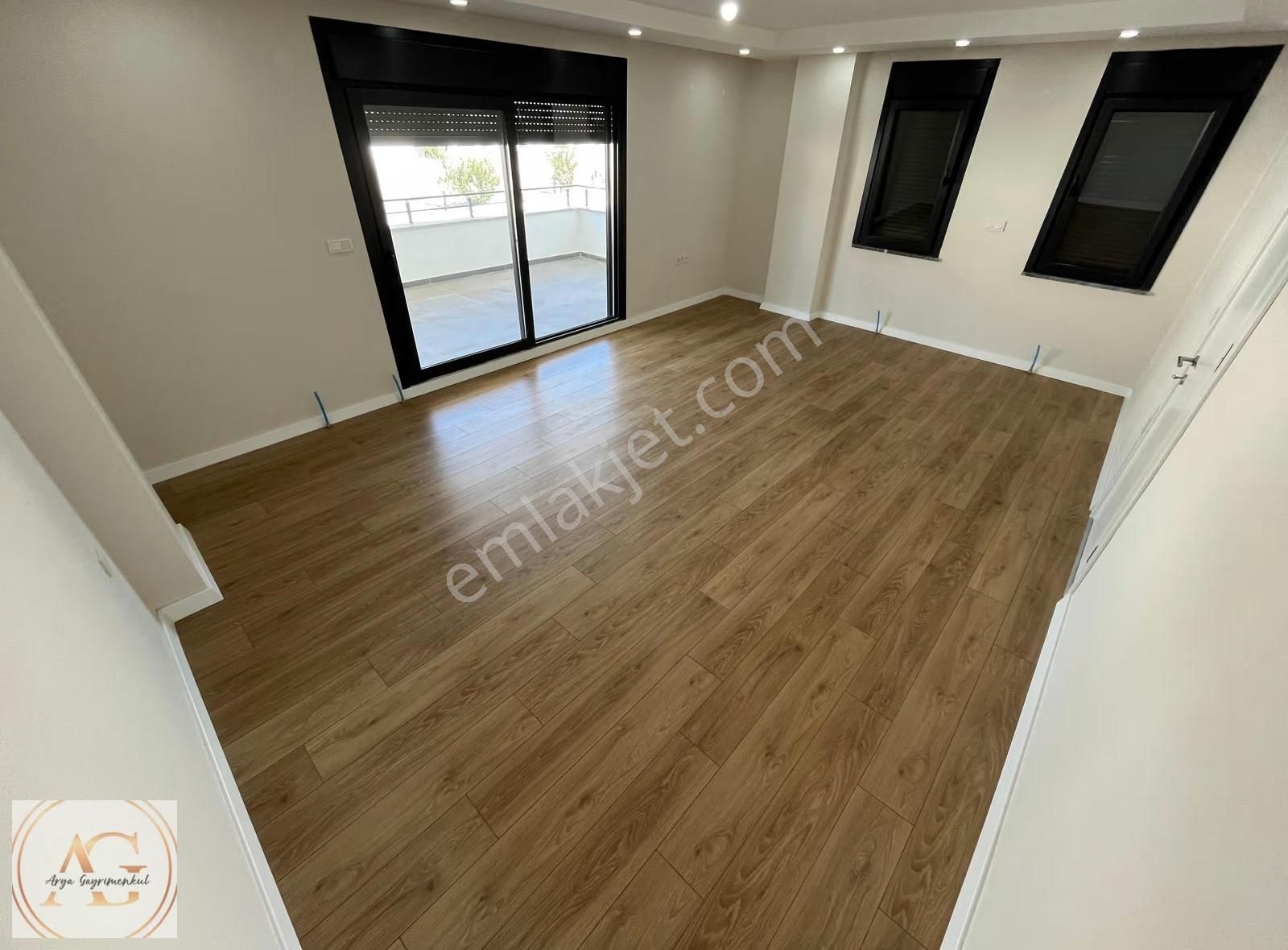 Arya'dan Narlı'da Denize Yakın Havuzlu 6+1 Geniş Villa - Görsel 11