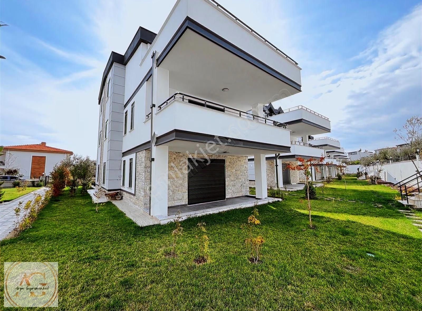 Arya'dan Narlı'da Denize Yakın Havuzlu 6+1 Geniş Villa - Görsel 3