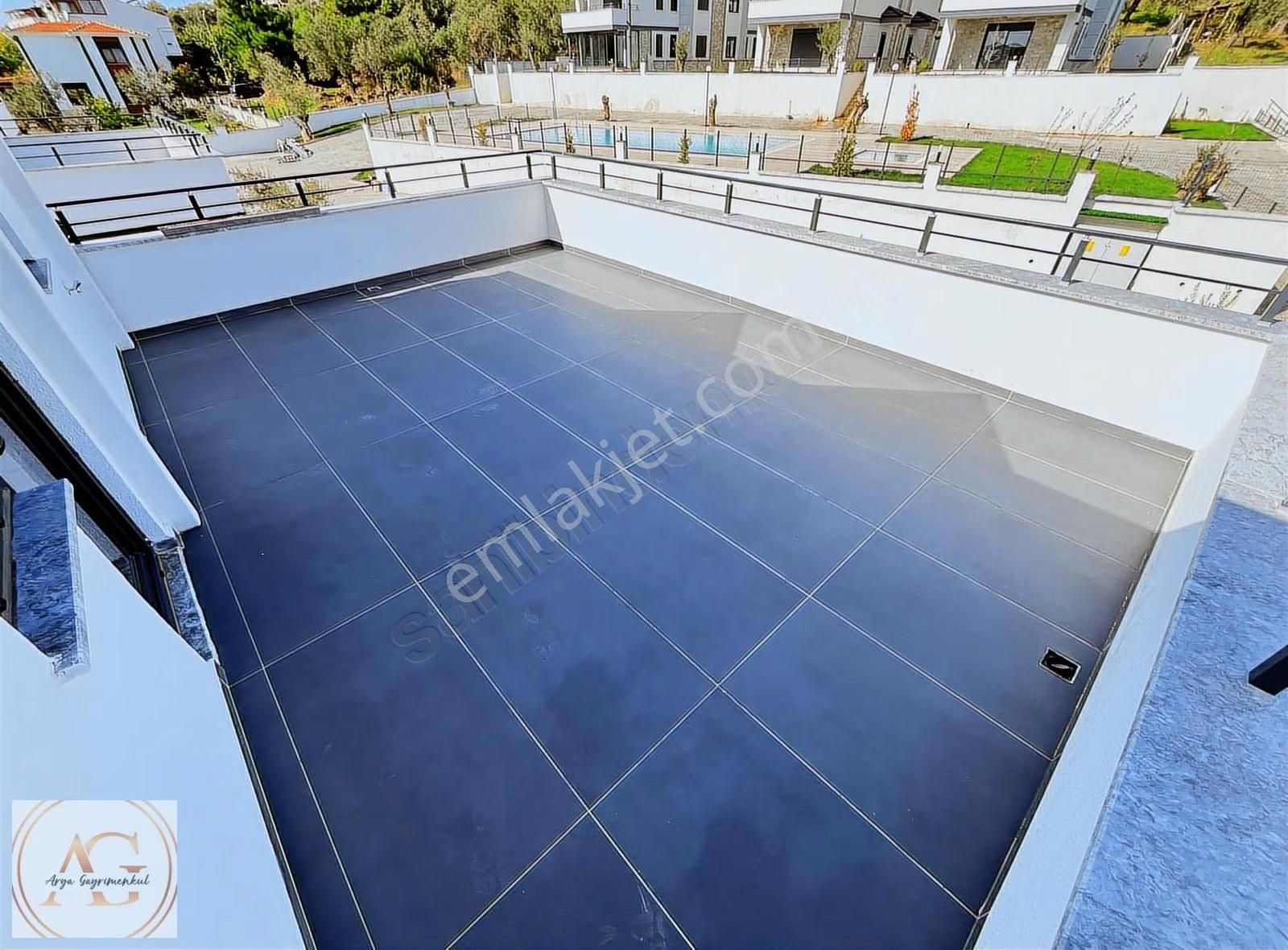 Arya'dan Narlı'da Denize Yakın Havuzlu 6+1 Geniş Villa - Görsel 10
