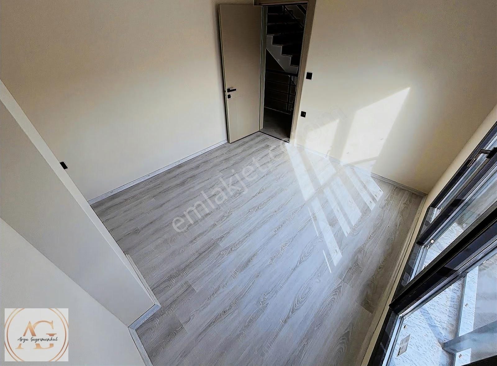 Arya'dan Altınoluk Merkez'de Denize 300 Metre 4+1 Villa - Görsel 15