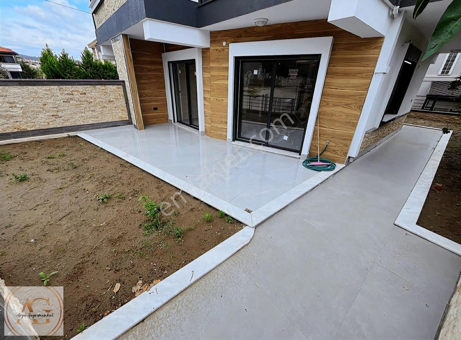 Arya'dan Altınoluk Merkez'de Denize 300 Metre 4+1 Villa - Görsel 24