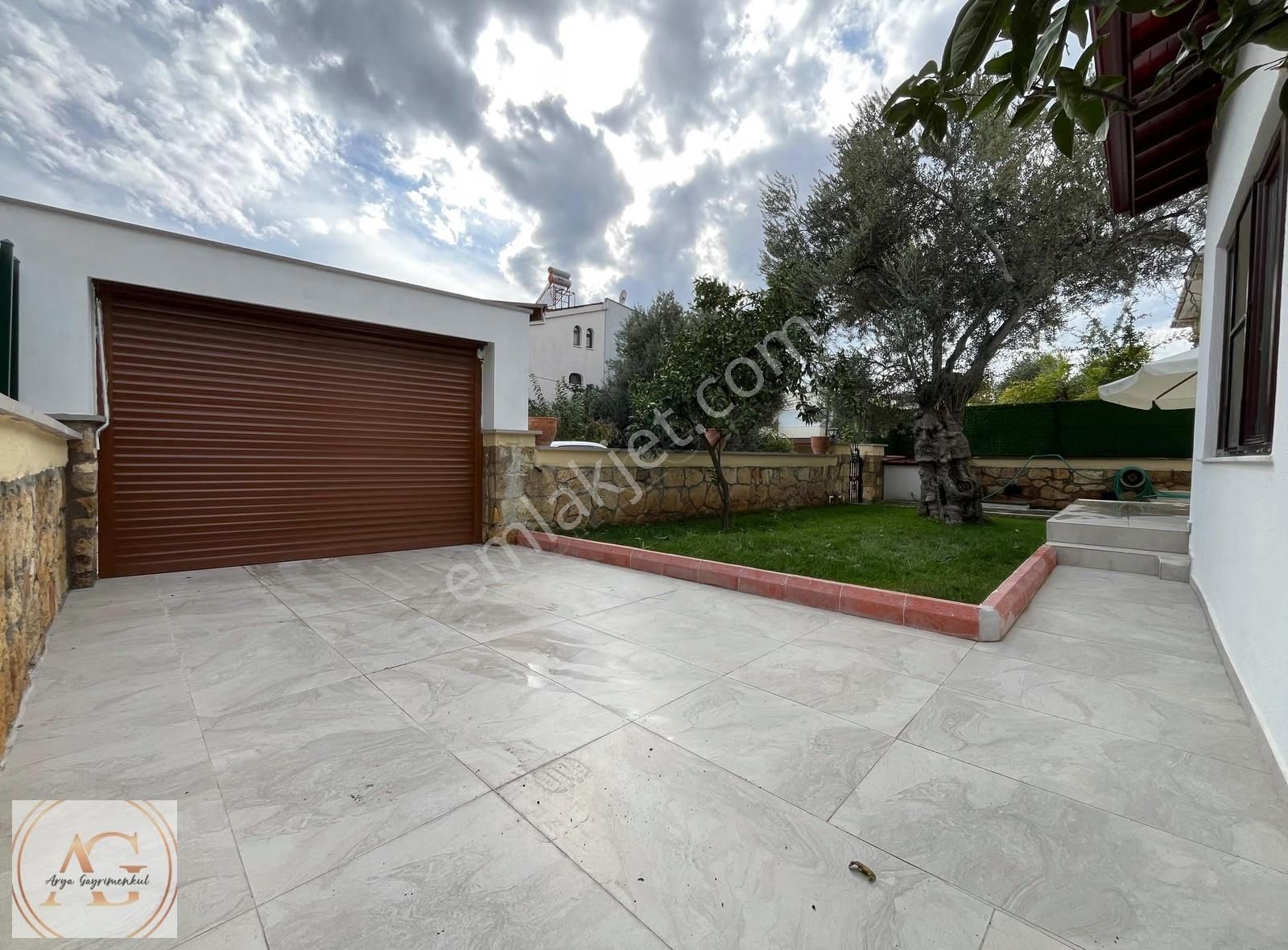 Arya'dan Narlı Altında Denize 200 Metre Emsalsiz Müstakil Villa - Görsel 34