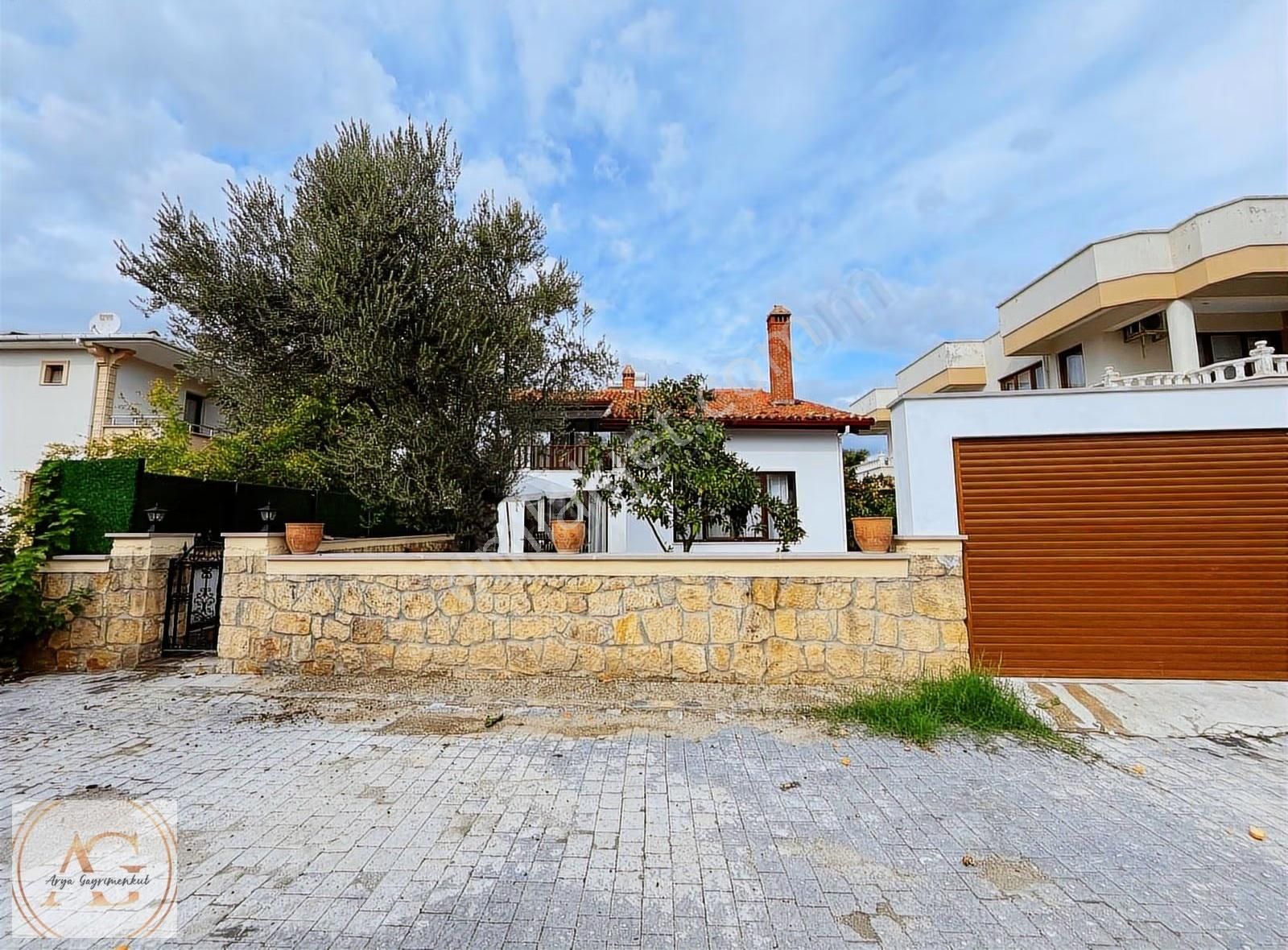 Arya'dan Narlı Altında Denize 200 Metre Emsalsiz Müstakil Villa - Görsel 8