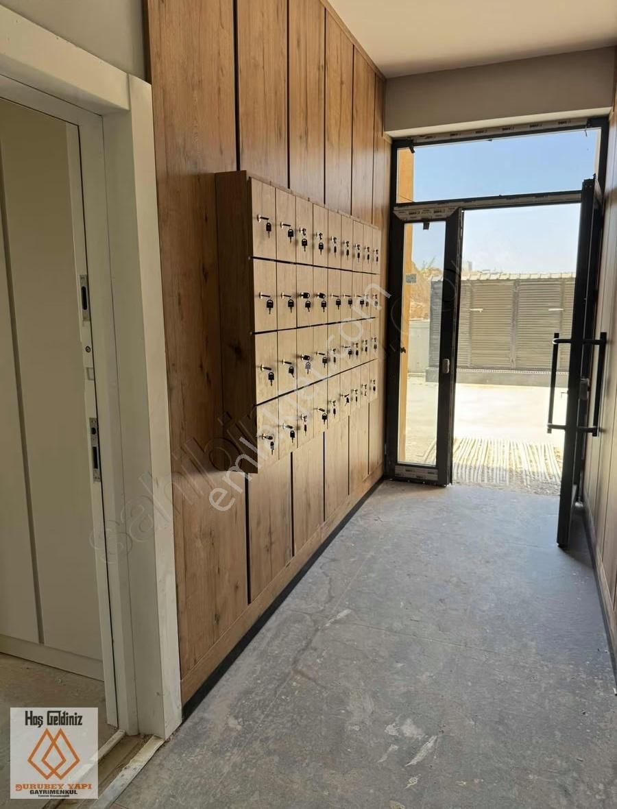 Altıntaş'da Katta Kapalı Otopark Havuz Var Satılık - Görsel 12