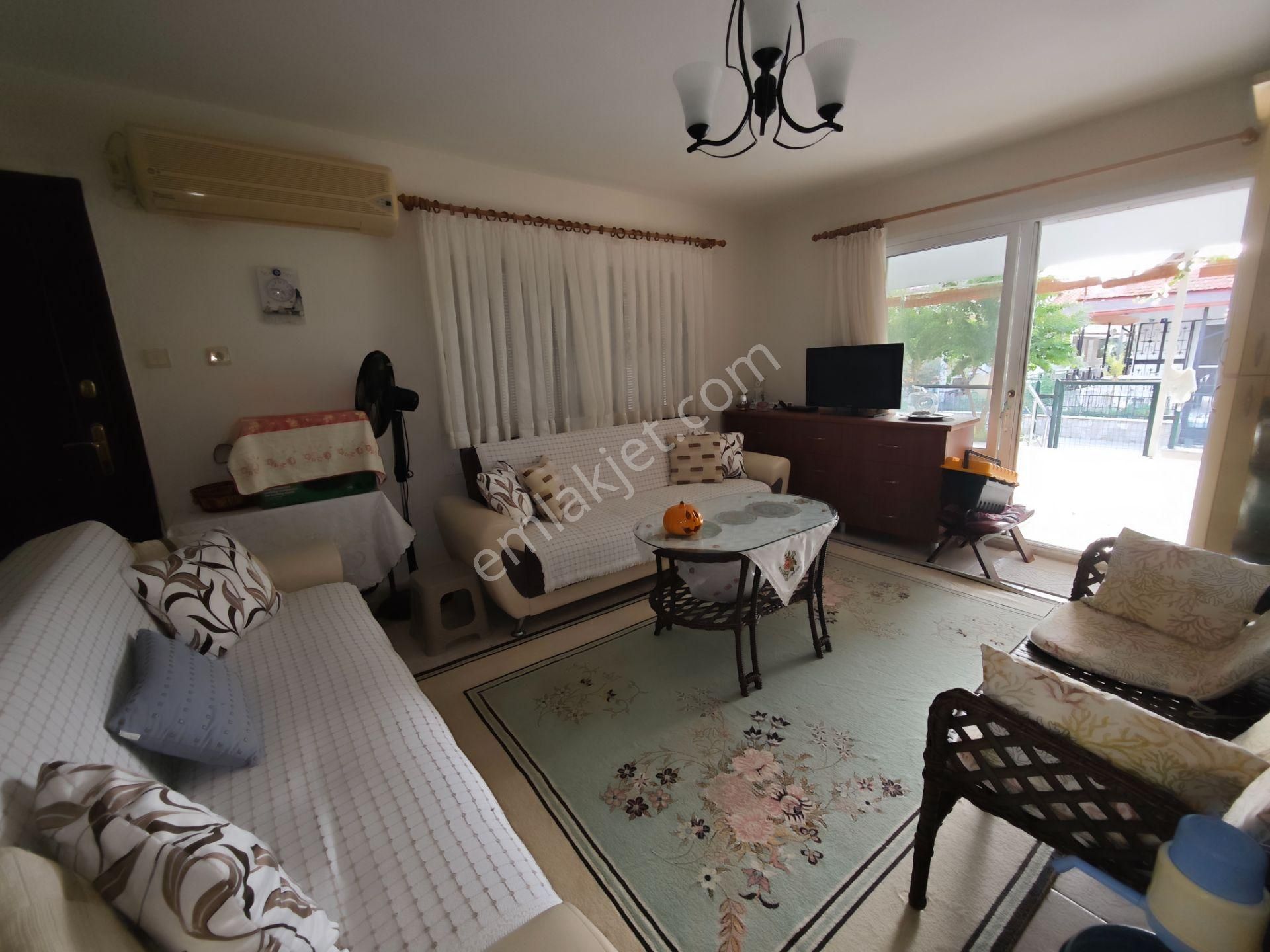 Kuşadası Nazilli Sitesi Satılık 2+1 Bakımlı Yazlık Villa - Görsel 18