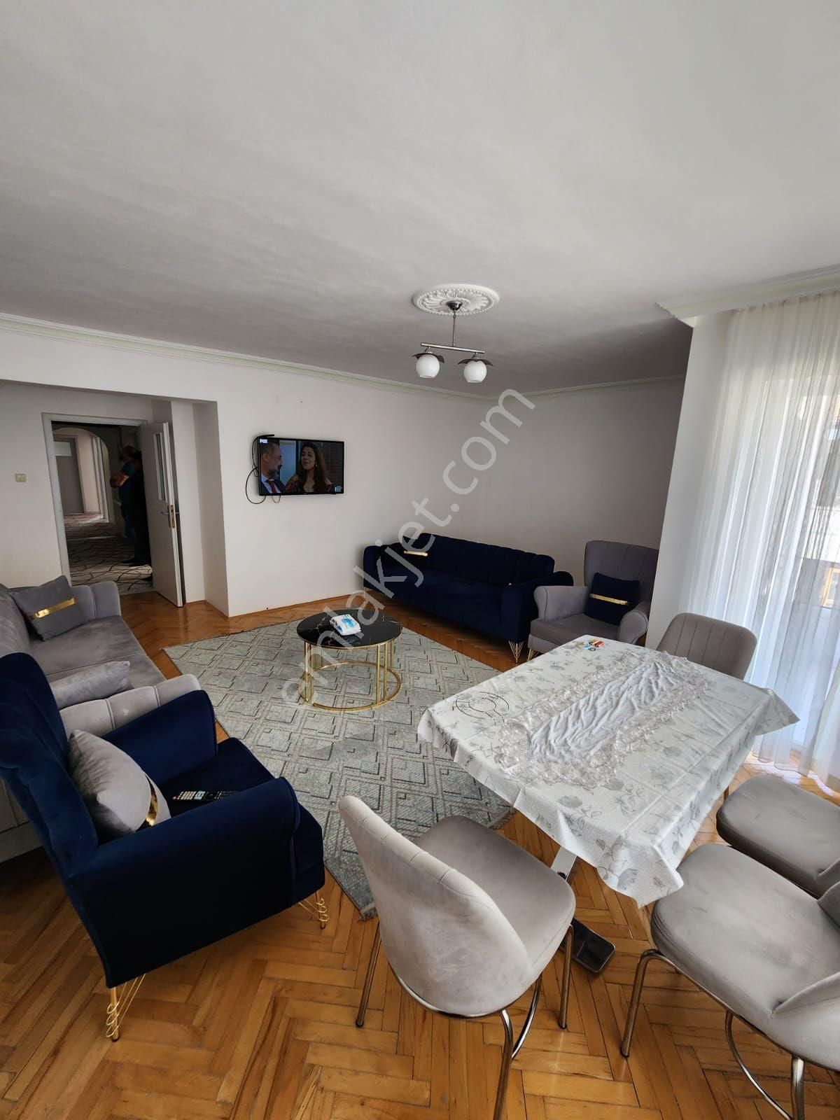 Gül Emlaktan Karapürçekte Merkez Konumda 3.kat 3+1 Daire - Görsel 10