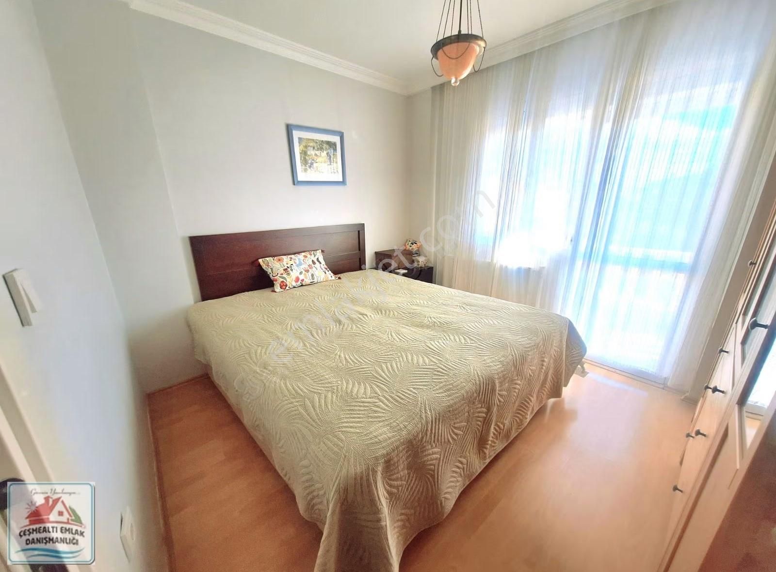 Urla Guvendik Lüks Donanımlı, Denize 50 M, Manzaralı Genis Villa - Görsel 9