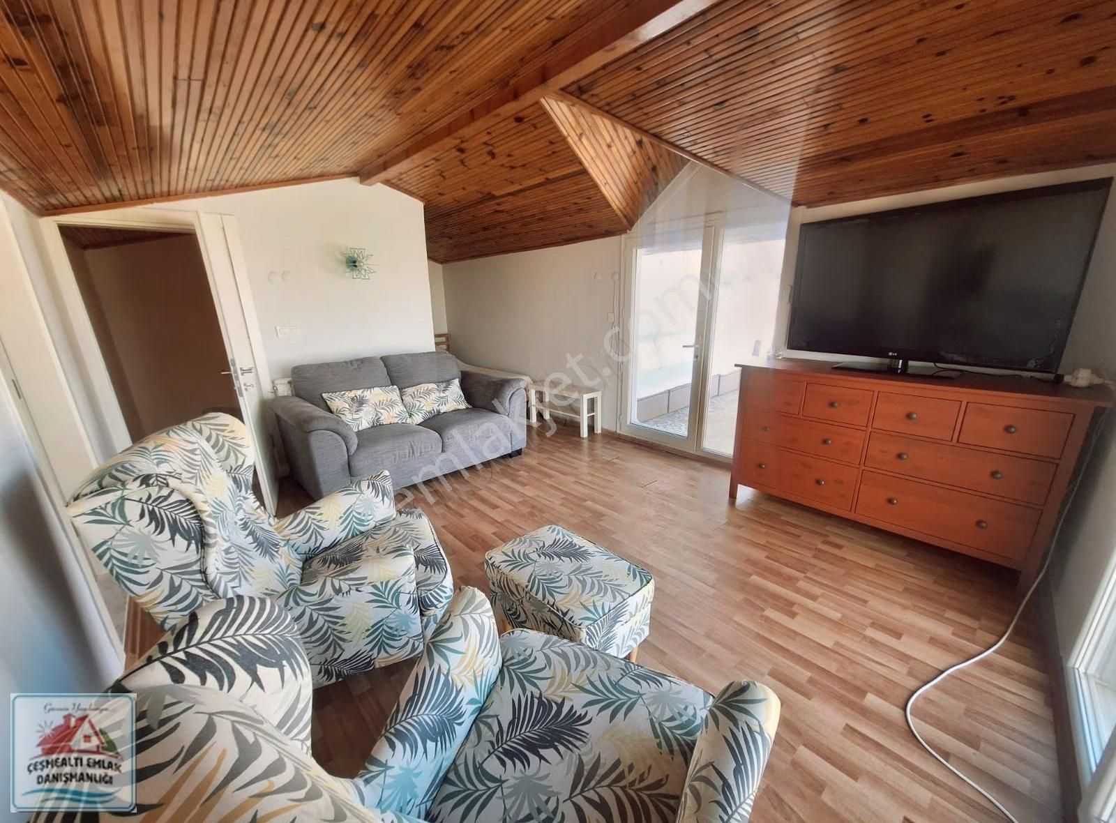 Urla Guvendik Lüks Donanımlı, Denize 50 M, Manzaralı Genis Villa - Görsel 3