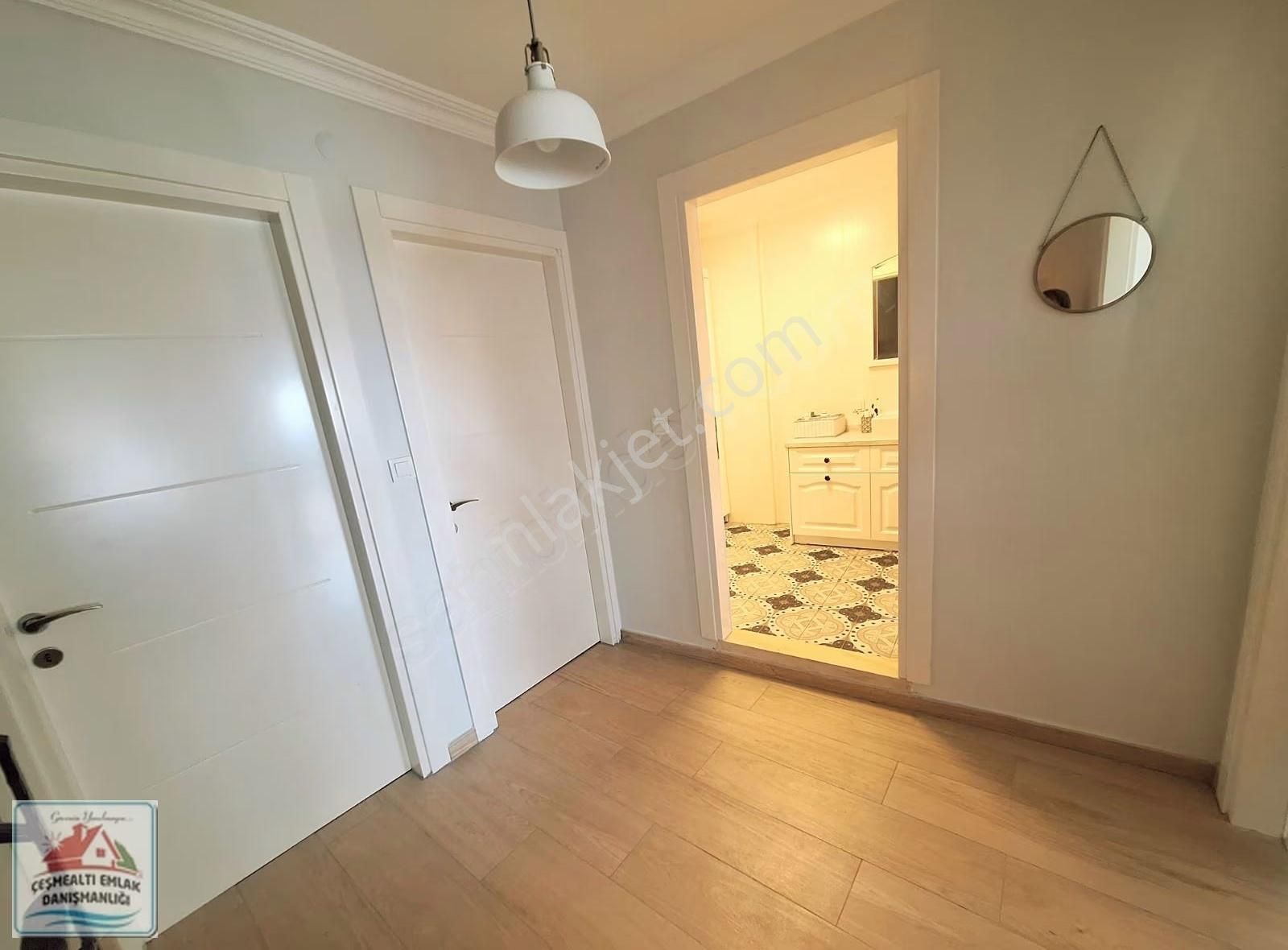 Urla Guvendik Lüks Donanımlı, Denize 50 M, Manzaralı Genis Villa - Görsel 6