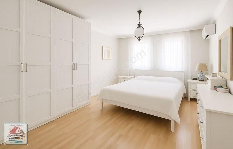 Urla Guvendik Lüks Donanımlı, Denize 50 M, Manzaralı Genis Villa - Görsel 10