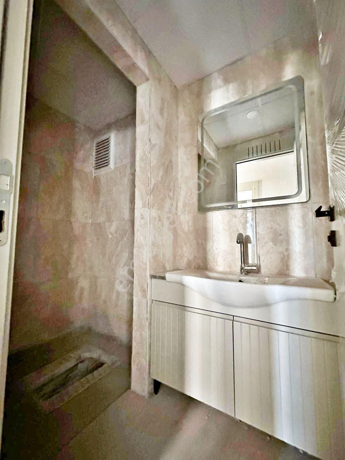 Alpaslan'da Çift Banyolu Sıfır Arakat Ultralüx 2+1 Daire - Görsel 23