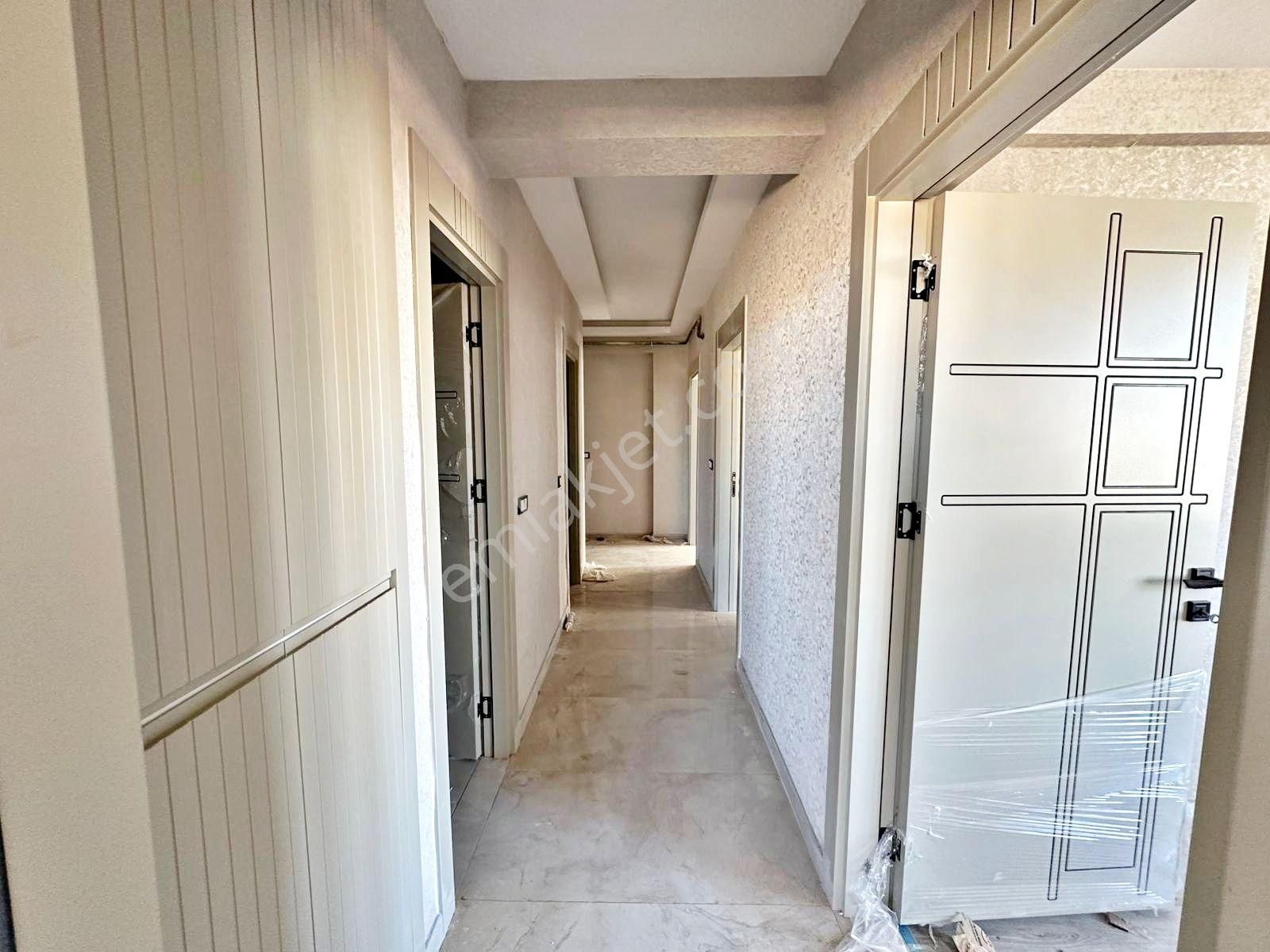 Alpaslan'da Çift Banyolu Sıfır Arakat Ultralüx 2+1 Daire - Görsel 20