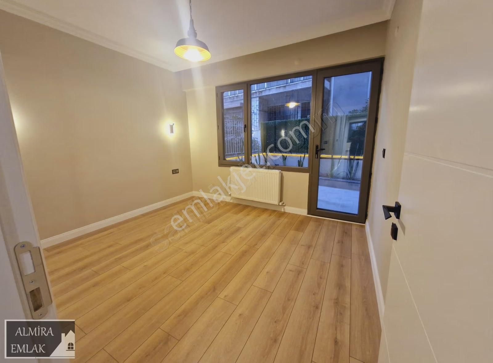 İnönü Cadde Bir Ara Sokağında 3+1 120m2 Lüks Dekorlu Ve Bahçeli - Görsel 9