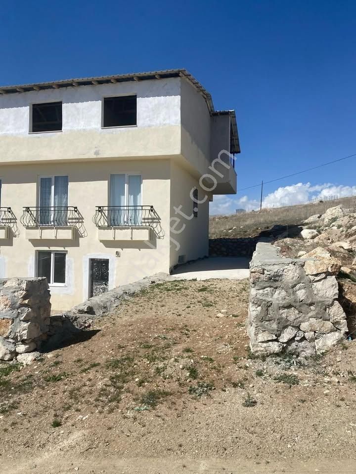 Korkuteli Yelemede 500m2 Arsa Sahip 120m2 Villa - Görsel 2
