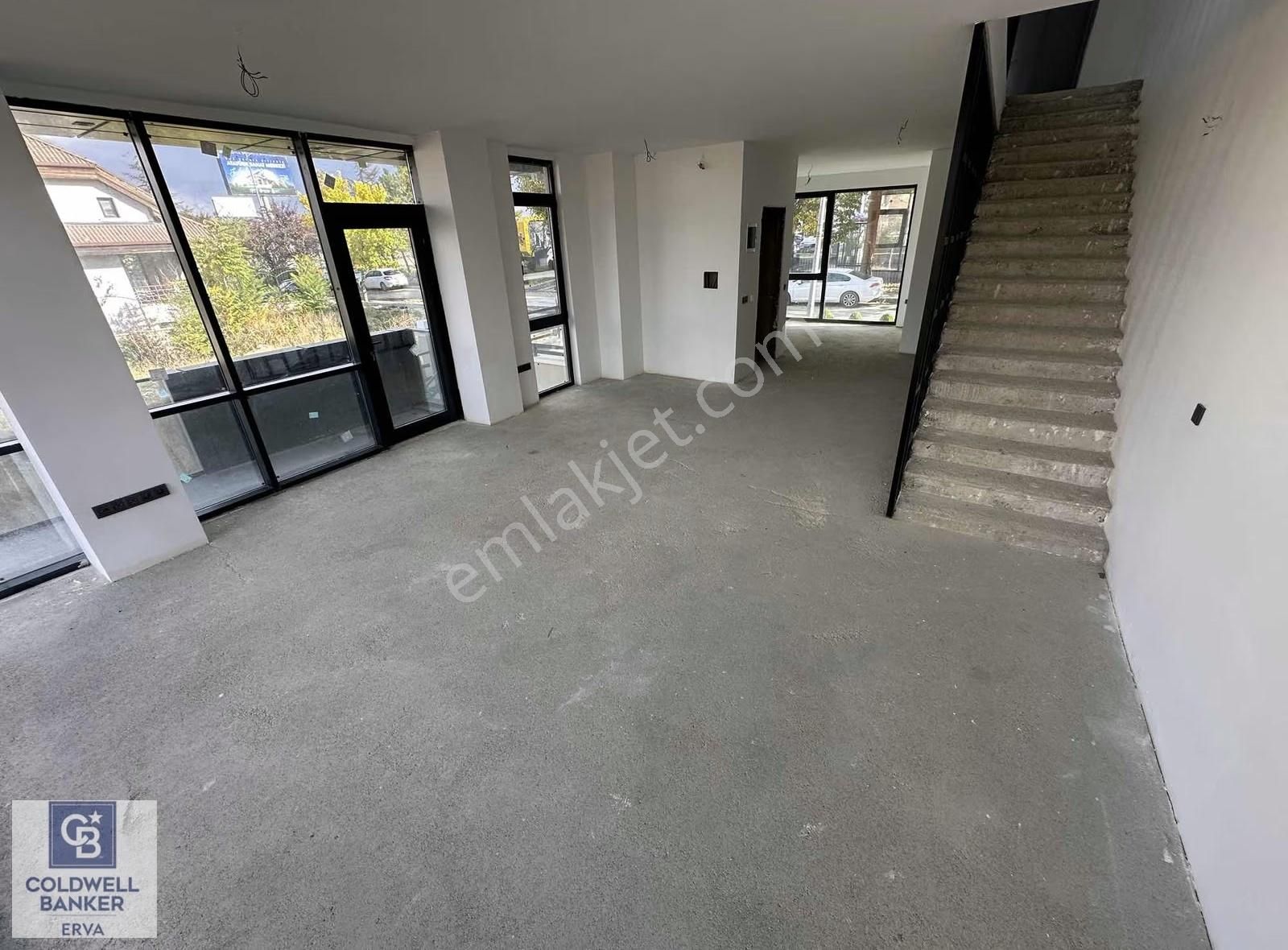 Ahlatlıbelde Bulvara Paralel Tabela Değeri Yüksek Kiralık Villa - Görsel 16