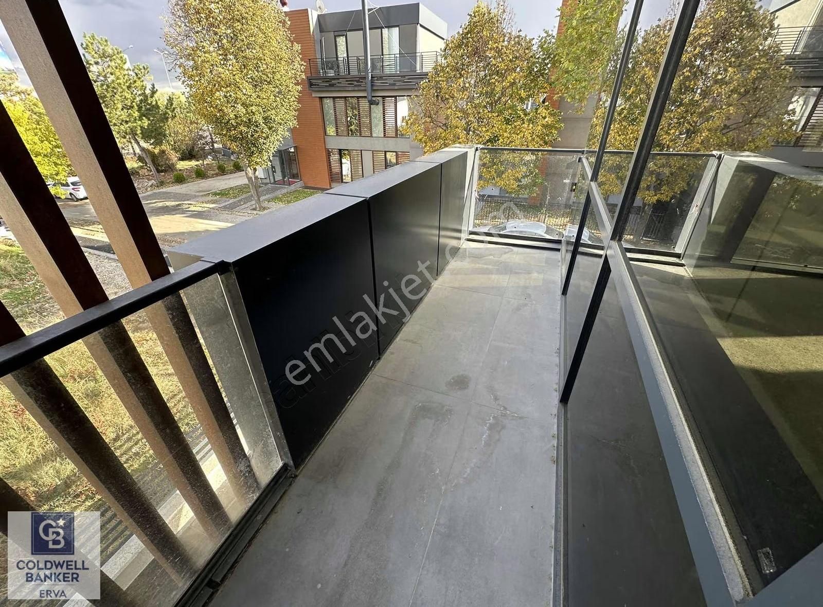 Ahlatlıbelde Bulvara Paralel Tabela Değeri Yüksek Kiralık Villa - Görsel 21