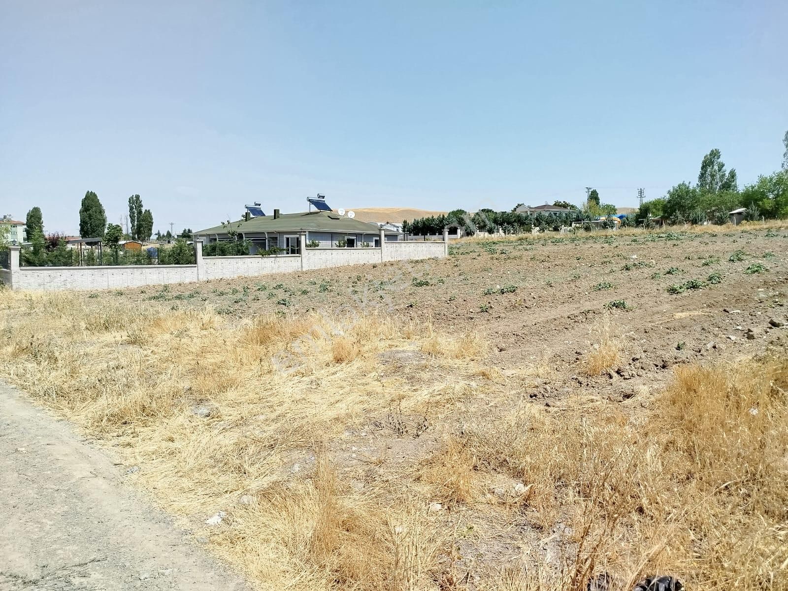 Etimesgut Şehitali 'de 1000m2 İmarlı Villa Parseli