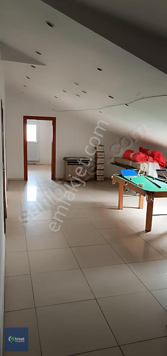 İstanbul Bağcılar Kiralık 2000 M2 Kapalı Alana Sahip Plaza - Görsel 2