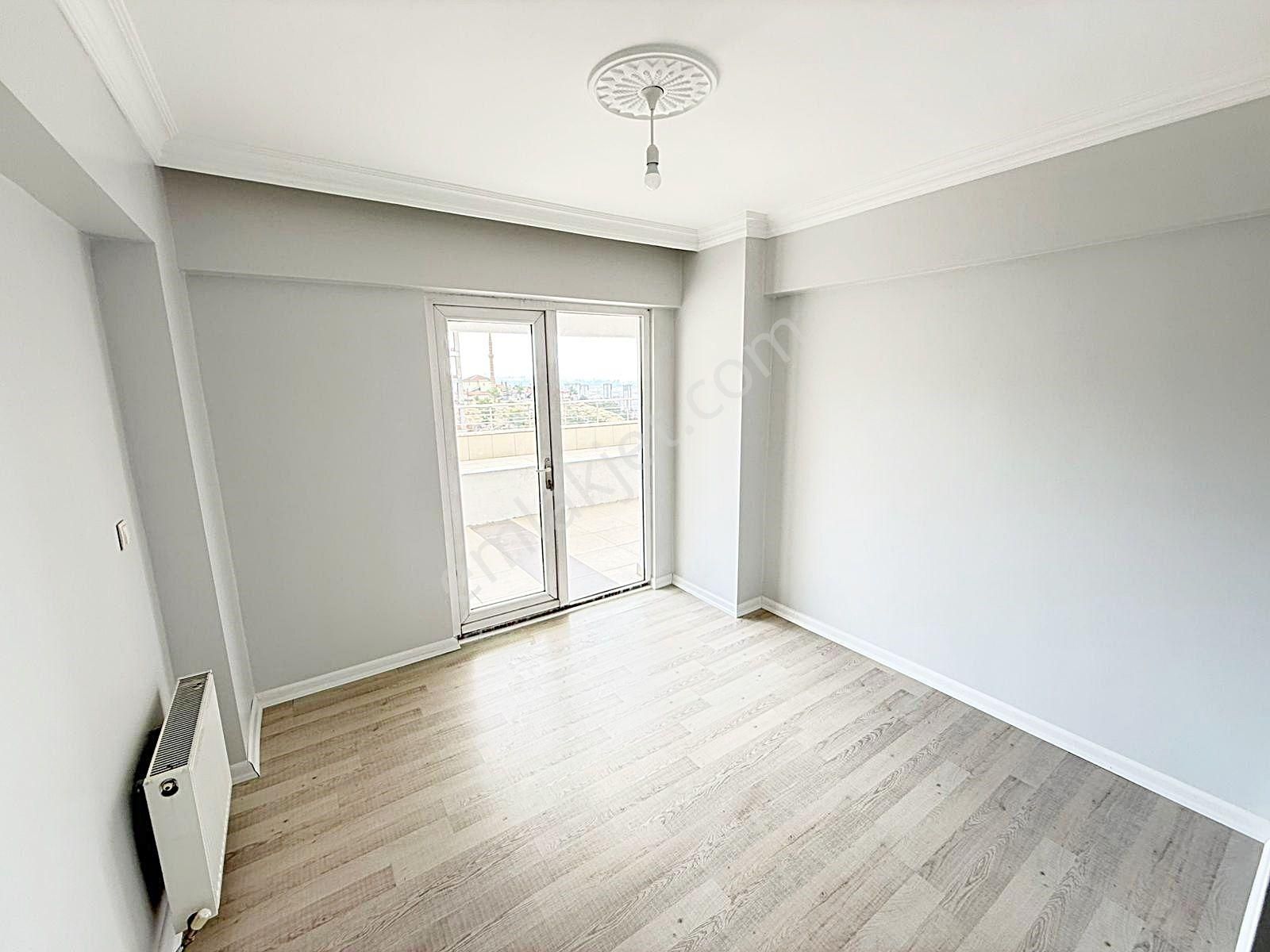 Avcılar'da Ara Katta Site İçerisinde Geniş M2 4+1 Emsalsiz Daire - Görsel 12