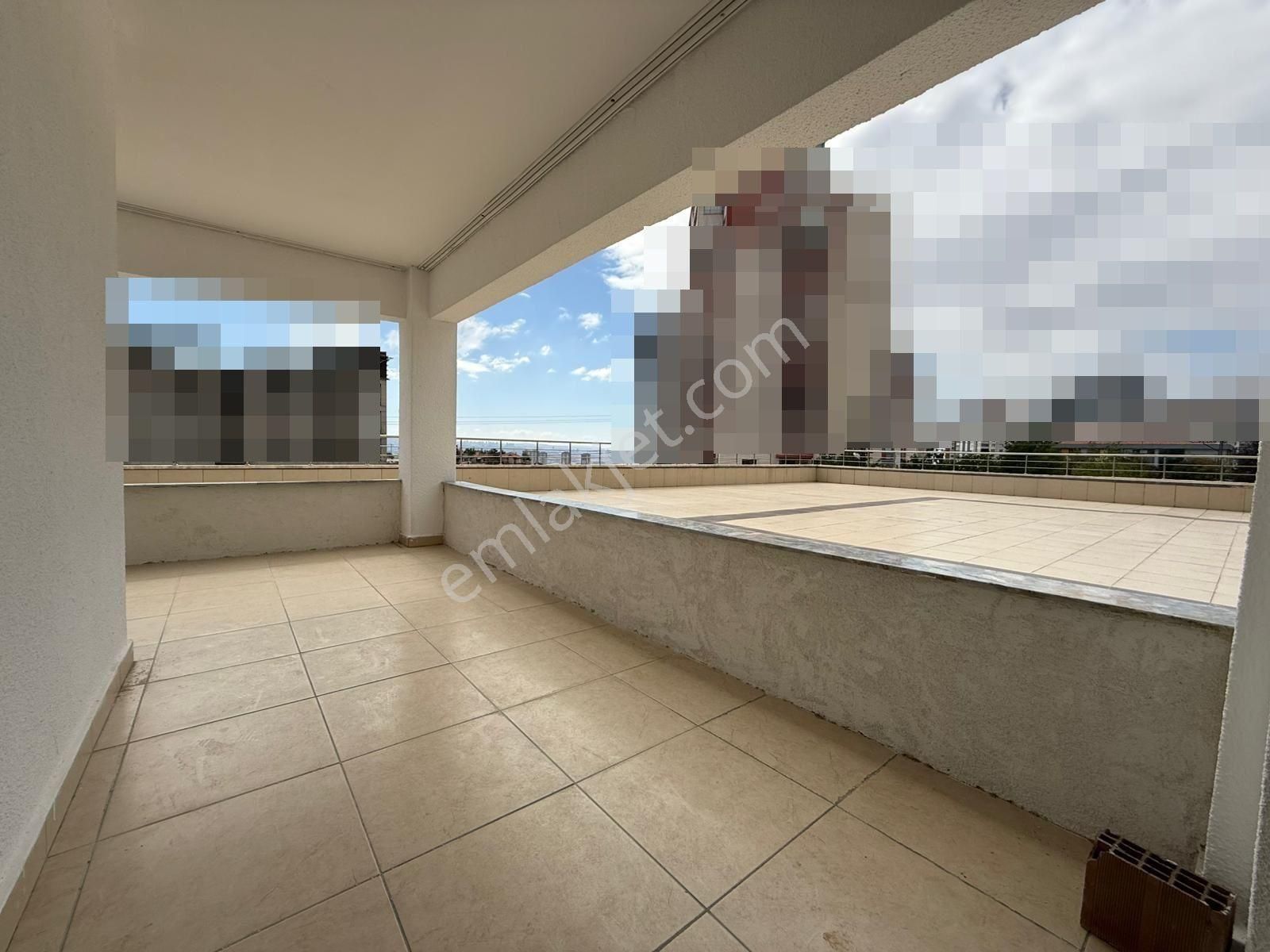 Avcılar'da Ara Katta Site İçerisinde Geniş M2 4+1 Emsalsiz Daire - Görsel 28