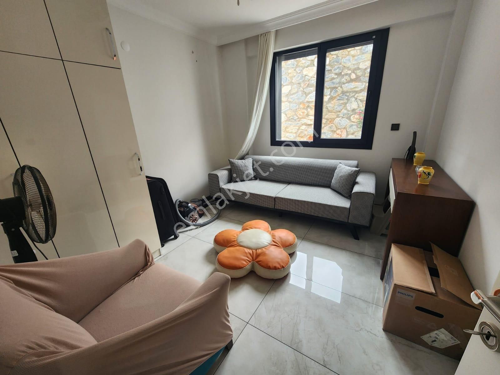 Zirve Gayrimenkul'den Havuzlu Sitede Bahçe Katı Geniş Daire - Görsel 23