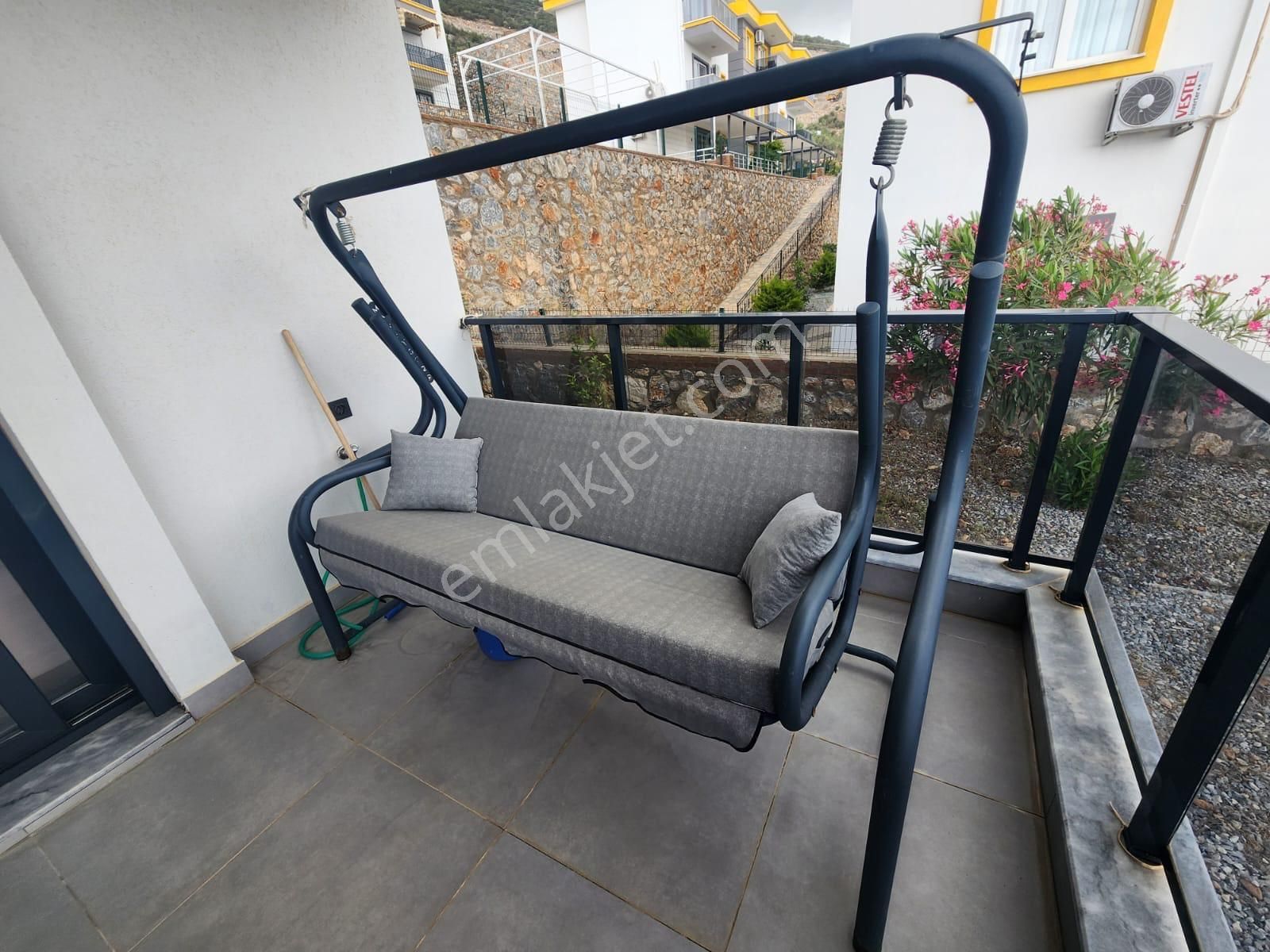 Zirve Gayrimenkul'den Havuzlu Sitede Bahçe Katı Geniş Daire - Görsel 32