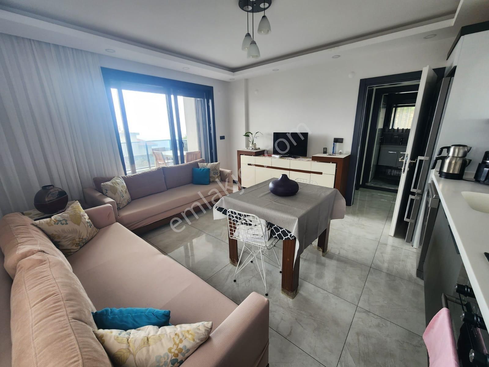 Zirve Gayrimenkul'den Havuzlu Sitede Bahçe Katı Geniş Daire - Görsel 30