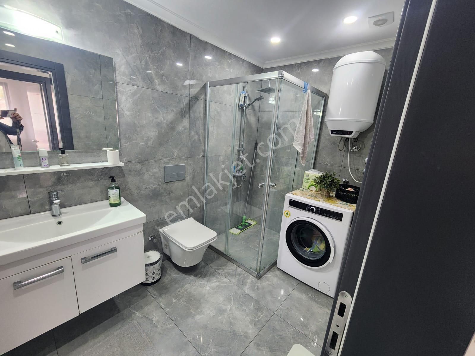 Zirve Gayrimenkul'den Havuzlu Sitede Bahçe Katı Geniş Daire - Görsel 19