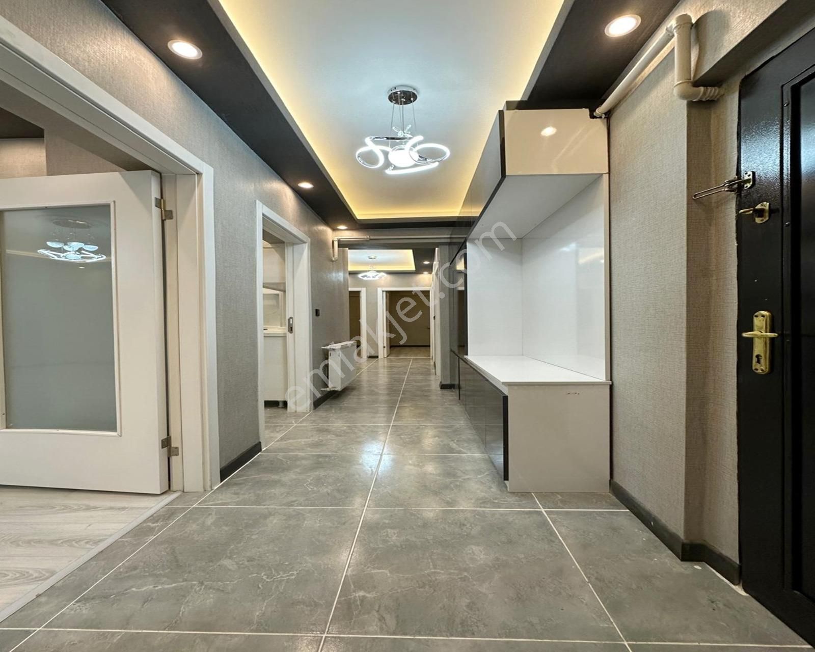 Karakaya Mahallesi'nde Full+full Yapılı 3+1 Daire! - Görsel 32